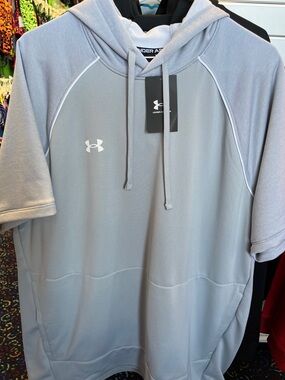 Under Armour Gray Short Sleeve Hoodie with Drawstring
